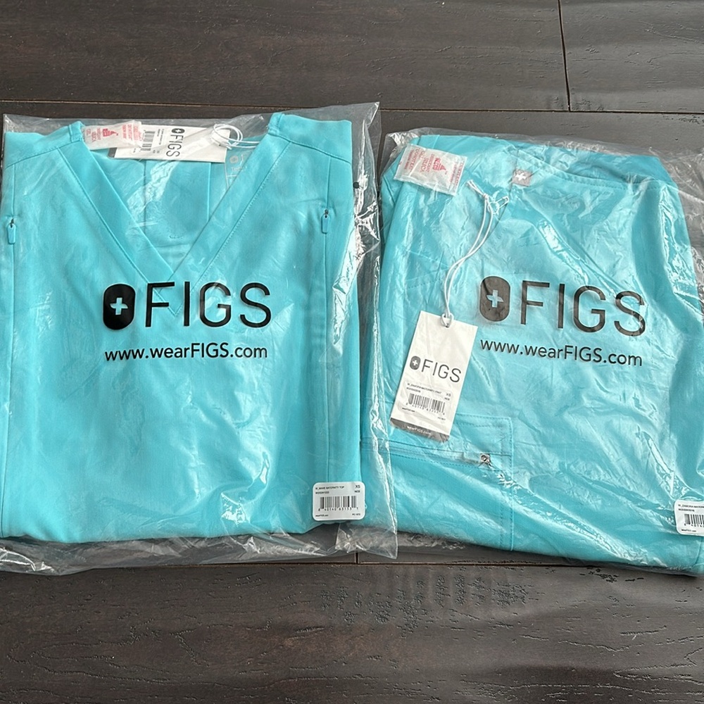 Figs Maternity Scrub Set XS - Picture 2 of 2